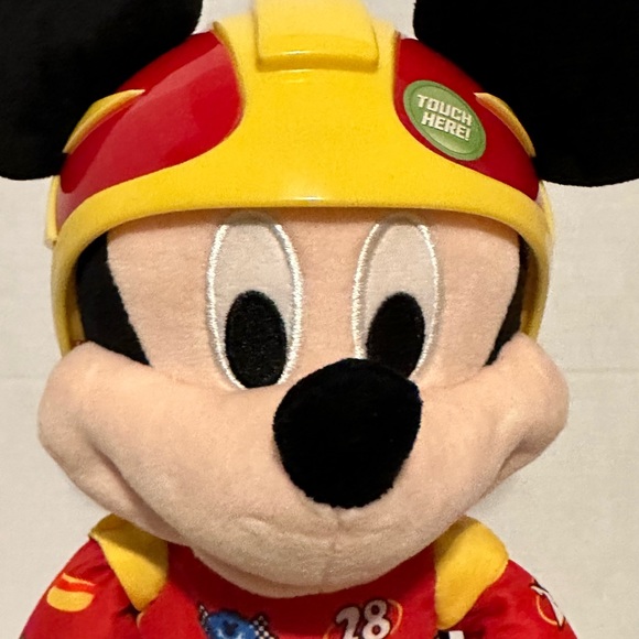 Disney Roadster Racers Talking Mickey Mouse - Picture 7 of 9